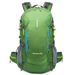 Mochila deportiva de gran capacidad con cinturón ergonómico acolchado y sistema de soporte trasero de malla transpirable - Product Image 2