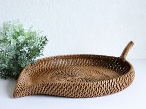 Vente en gros directe usine : Panier de rangement en rotin tressé écologique fait main en forme de feuille pour l'organisation et le style de la table de salon - Product Image 4