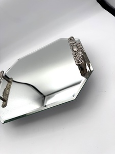 Bandeja de Almacenamiento Metálica Clásica con Espejo, Forma Poligonal, de Una Sola Capa, Acabado Pulido, para Uso en Mesa - Product Image 5
