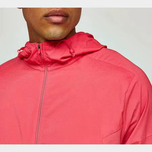 Veste coupe-vent à capuche personnalisée pour le sport et ensemble de survêtement léger imprimé pour homme en nylon, coupe-vent et short - Product Image 4