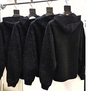 Sudadera con Capucha para Hombre, Corte Holgado, Estampado Brillante con Puntos, Estilo Casual para Otoño, Manga Larga, Tejido de Punto - Product Image 1