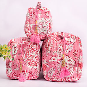 กระเป๋าเครื่องสำอางแบบพกพาขนาดใหญ่ลายบล็อกพิมพ์ลายทนทานใหม่  กระเป๋าใส่เครื่องสำอางแบบควิลท์  กระเป๋าของขวัญสำหรับเพื่อนเจ้าสาว  ซักล้างได้ - Product Image 2