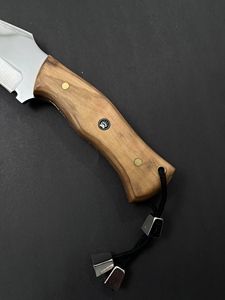 Cuchillo de Camping de Acero Inoxidable con Hoja Fija, Mango de Madera de Olivo y Funda de Cuero, Cuchillo de Caza para Exteriores - Product Image 2