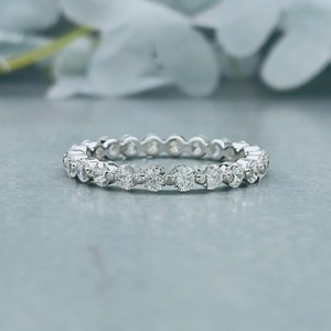 Anillo de Eternidad de Plata 925 con Moissanita de Corte Redondo, Banda Brillante Redonda, Joyería de Boda para Mujer - Product Image 2