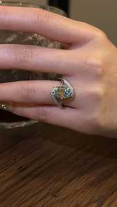 แหวนมอสซาไนต์สีเขียวทรงโอल्डยูโรเปียนคัทแบบคุชชั่น ประดับด้วยแถบไขว้ สำหรับผู้หญิง เงินแท้ 925 ของแท้ ของขวัญแทนคำมั่นสัญญาสำหรับคู่รัก - Product Image 6