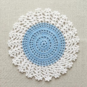 Premium Dual Color Macrame Placemats for Restaurant Cafe Dining and Kitchen Table Decoration Or Side Table Decorative <b>Mat</b> - Product Image 1