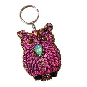 Porte-clés en bois de style ethnique fait main avec broderie de perles colorées, artisanat traditionnel indien, travail d'artisans qualifiés - Product Image 1