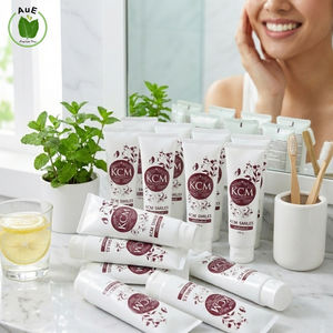 Pasta Dental Herbal Tailandesa KCM Smiles con Ingredientes Naturales para Alivio de Dientes Sensibles y Refrescante Bucal - Product Image 5