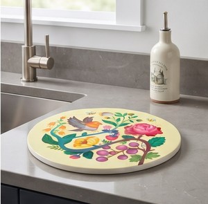 Planche à découper ronde élégante avec trou pour la poignée, motif d'oiseaux et de fleurs colorés - Product Image 5