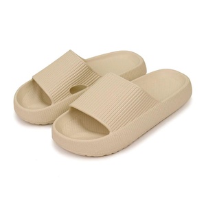 Sandalias Comwarm Cloud Slide para Mujer y Hombre, Ultra Cómodas, Pantuflas de Recuperación con Almohadilla, Suaves para el Verano - Product Image 5