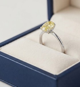 Bague en or massif 9K 10K 14K 18K avec diamant ovale jaune de laboratoire taille ovale F-VS 0,3 carat, idéale pour les occasions spéciales - Product Image 5
