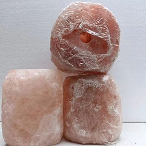 Vente en gros de pierres salées à lécher pour animaux Himalaya, en forme naturelle, de sel rose de mer, 100 pièces, 2 à 3 kg, livraison mondiale en 15 jours - Product Image 4