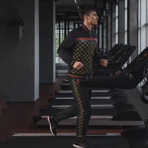 Ensemble de survêtement pour homme 2 pièces – Veste zippée et pantalon de jogging, vêtements de sport imprimés style streetwear - Product Image 3