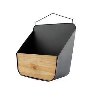 Meilleure vente de jardinière murale en métal et bois enduit noir fini décoratif support mural Storge jardinière Pot - Product Image 1