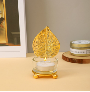 Exquisito soporte metálico con forma de cola de pavo real y base de cristal. Recubrimiento de oro radiante, disponible a precios de mayorista. - Product Image 6