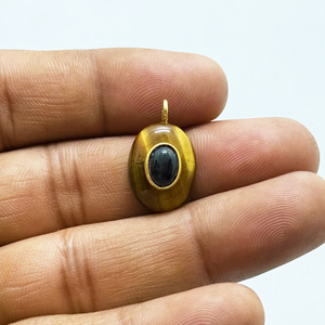 Colgante de Cabujón Ovalado de Cornalina con Doble Piedra de Amatista Chapado en Oro de 18k - Product Image 6