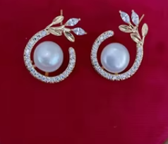 Boucles d'oreilles élégantes en cristal et perles haut avec Zircon Spark boucles d'oreilles fantaisie femmes boucles d'oreilles pour la fête porter des accessoires de mode - Product Image 2