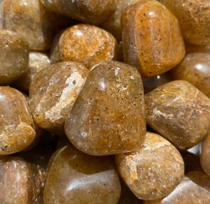 Pierres de quartz polies, formes libres, pour la décoration Feng Shui de la maison - Product Image 4