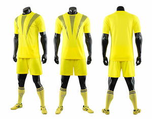 Ensemble de maillot de football pour homme à col en V, rayé, manches courtes, évacuation de l'humidité, 100% polyester, coupe classique, toutes saisons - Product Image 4