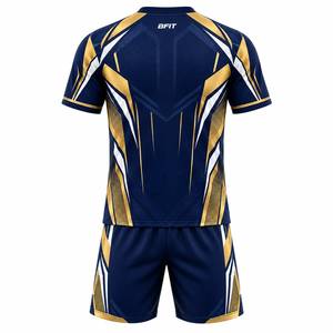Ensemble uniforme de football homme bleu marine et or, maillot géométrique et short assorti, 100% polyester respirant et à séchage rapide, nom d'équipe personnalisé - Product Image 6