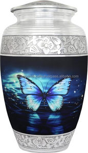 Urnas Funerarias Decorativas de Latón Hechas a Mano para Hombres y Mujeres - Product Image 4