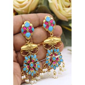 Atractivos Pendientes de Diseño Moderno con Baño de Oro y Moissanita de Alta Calidad para Mujer, Ideales para Bodas, Fiestas y Eventos - Product Image 2