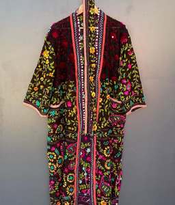 Al por mayor, Kimonos y Chaquetas de Lujo para Descanso, Hechos a Mano, de Algodón 100%, Suaves para Invierno, Estilo Boho con Bordado Floral, de la India - Product Image 6