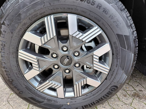 Ford Ranger Híbrido Enchufable Wildtrak e 4WD Doble Cabina, Vehículo Utilitario Todoterreno Híbrido Avanzado - Product Image 5