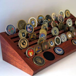 Exhibidor de Monedas de Madera Único, Caja de Exhibición para Monedas - Product Image 1