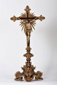 Croix décorative artisanale en laiton pour suspension murale, décoration d'intérieur d'église et article de décoration pour festivals religieux - Product Image 5