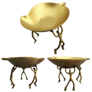 Elegante Tazón de Metal Hecho a Mano con Diseño de Hojas Talladas y Flores, Centro de Mesa Decorativo Artístico con Acabado Dorado a un Precio Impresionante - Product Image 3