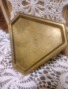 Plateau de service décoratif en laiton gravé et peint à la main pour fruits secs et sucreries, idéal pour les occasions spéciales, avec bordure artistique, compatible lave-vaisselle - Product Image 6