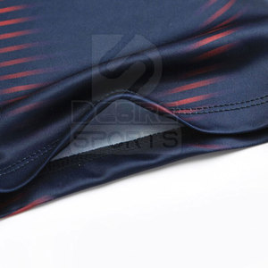 Ensembles d'uniformes de football imprimés de haute qualité fabriqués en usine pour les joueurs sportifs, 100% polyester, respirant, léger, durable - Product Image 5
