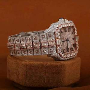 Reloj de Cuarzo Analógico Vintage de Edición Limitada de Lujo con Incrustaciones de Moissanita VVS Personalizadas y Certificación GRA - Product Image 2