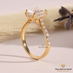 Bague de mariée de créateur en or jaune massif 14 carats, diamant de laboratoire CVD taille radiant, couleur F, clarté VVS2, 2,00 carats, certifié IGI, cadeau - Product Image 3