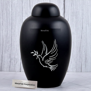 Urne funéraire artisanale en aluminium noir pour cendres humaines, adulte, moderne, avec couvercle sécurisé, gravée colombes et oiseaux - Product Image 1