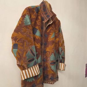 Wholesale Suzani Quilted <b>Jacket</b> Women Silk <b>Velvet</b> Embroidered Breathable Eco-Friendly Floral Stand Collar Open Front Boho Kimono - Product Image 5