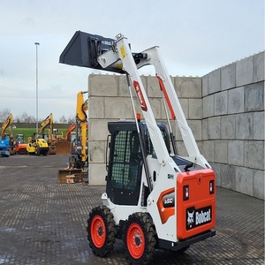 Chargeuse compacte Bobcat S510 commerciale offrant de fortes performances hydrauliques, une utilisation facile et une grande productivité - Product Image 3