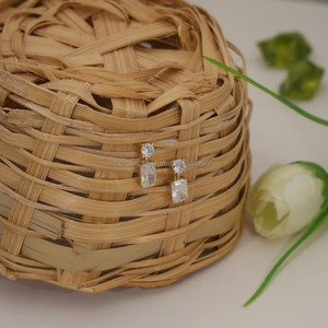 Pendientes de Diamantes Cultivados en Laboratorio, Corte Radiante y Redondo, en Oro Amarillo, Elegantes Pendientes Colgantes, Joyería Nupcial de Lujo, Regalo para Mujer - Product Image 3