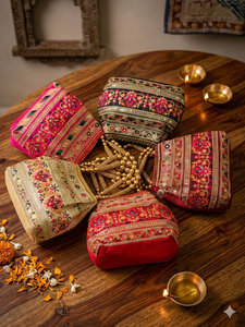 Bolsitas de Seda Natural con Bordado Floral, Ligeras, Hechas a Mano, para Recuerdos de Boda Étnicos y Regalos Multifuncionales para Invitados - Product Image 3