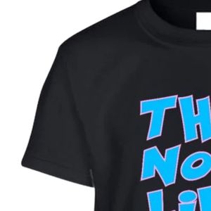 เสื้อยืดแขนสั้นลายกราฟิกสีดำสำหรับเด็ก ลายพิมพ์ตัวอักษร "They Not Like Us" สีน้ำเงิน คอกลม สไตล์ลำลอง แฟชั่นสำหรับเด็ก ใส่ได้ทุกวัน - Product Image 2