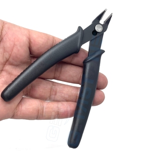 คีมตัดผมสแตนเลสสีดำสำหรับการถอดกาวเคราติน - Product Image 5