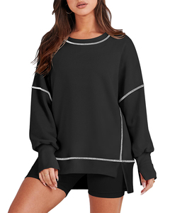 Sweat-shirt oversize noir à manches chauve-souris avec surpiqûres contrastées et découpes pour l'automne - Product Image 1
