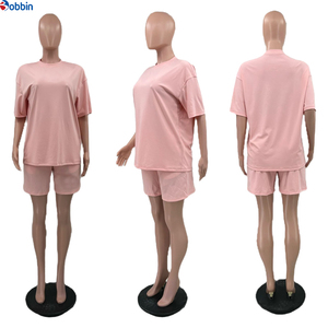 Conjuntos Personalizados de 2 Piezas para Mujer, Conjunto de Pantalones Cortos de Punto, Cuello Redondo, Manga Tres Cuartos, Color Negro Sólido, Estilo Casual Holgado, Ropa de Primavera/Verano - Product Image 4