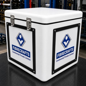 Boîte de rangement en fibre de verre FIBRECRAFTS 2026, blanche, carrée, industrielle, 90 LITRES, MODÈLE D, ouverture par le haut avec LED, pour la fabrication - Product Image 1