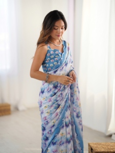 Sari de chinnon azul con estampado digital de diseño floral para mujer, ideal para bodas, con diseño estampado. - Product Image 4
