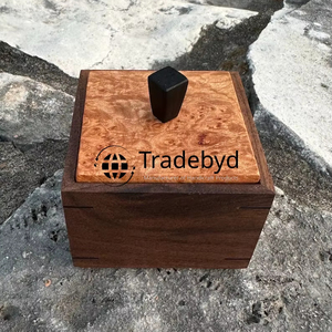 Tradebyd ทำจากไม้ขัดเงากล่องตกแต่งเครื่องประดับหรูหรากล่องเก็บของของขวัญพรีเมี่ยม - Product Image 1