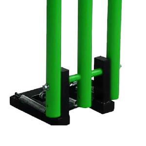 Piquets de cricket de haute qualité en bois de frêne durable avec bails pour l'entraînement professionnel au cricket - Product Image 5