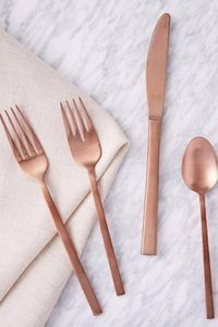 Service de couverts inspiré des sentiers de pèlerinage pour des tables significatives, une réception intentionnelle et une réception de table réfléchie - Product Image 5