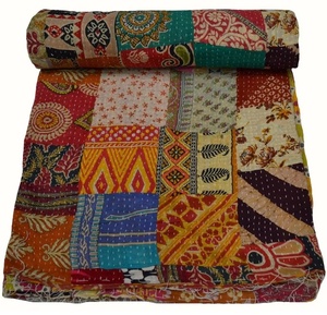 Couette kantha en coton, patchwork vintage, pour la décoration intérieure, nouvelle collection - Product Image 5